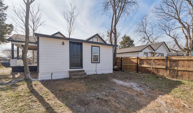 4129 W 8th Street, Tulsa, OK 74127