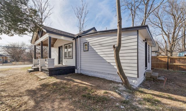 4129 W 8th Street, Tulsa, OK 74127