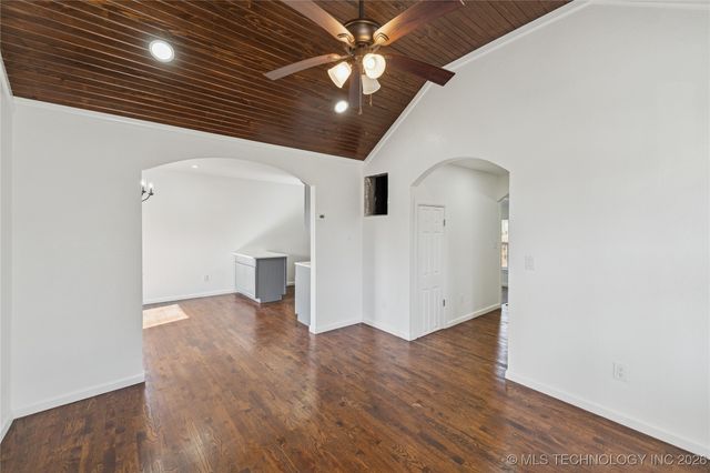 4129 W 8th Street, Tulsa, OK 74127