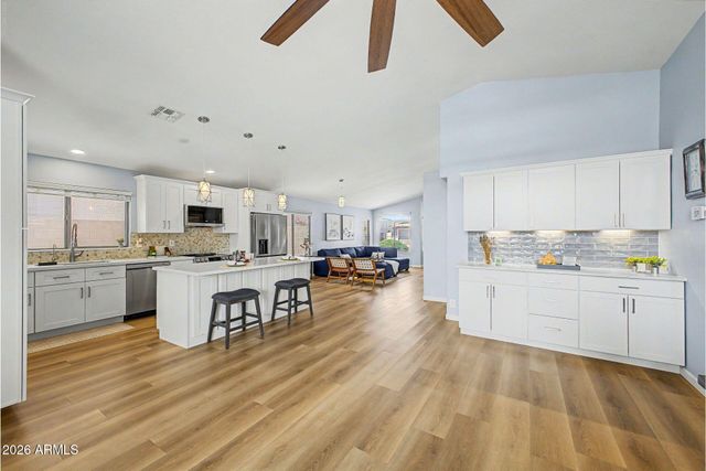 4007 E AGAVE Road, Phoenix, AZ 85044