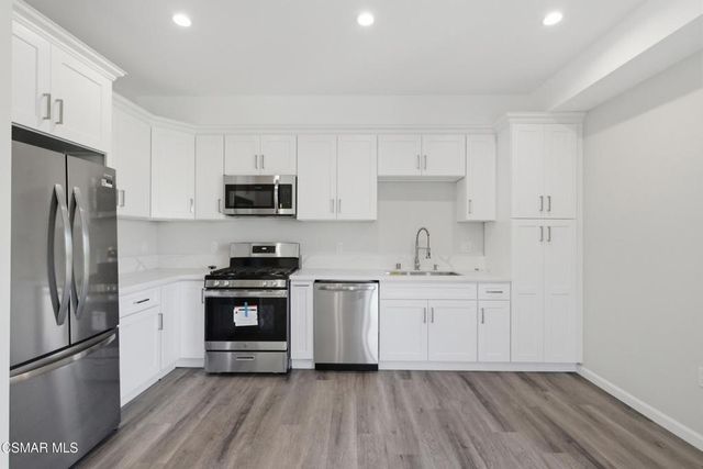 1740 Patricia Avenue 1-6, Simi Valley, CA 93065