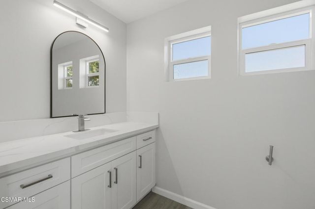 1740 Patricia Avenue 1-6, Simi Valley, CA 93065