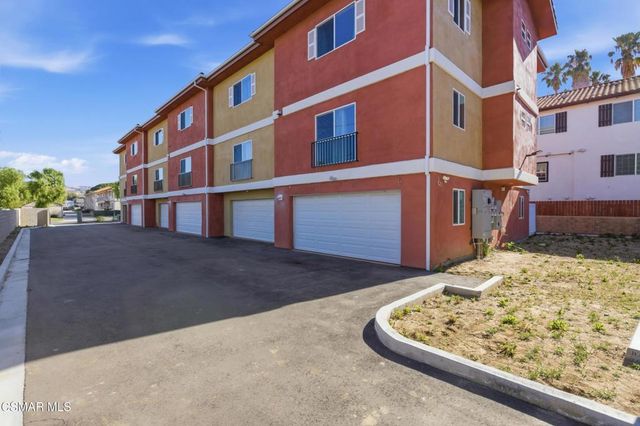 1740 Patricia Avenue 1-6, Simi Valley, CA 93065