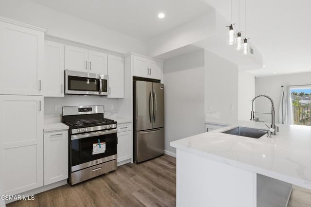 1740 Patricia Avenue 1-6, Simi Valley, CA 93065