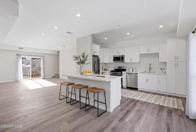 1740 Patricia Avenue 1-6, Simi Valley, CA 93065