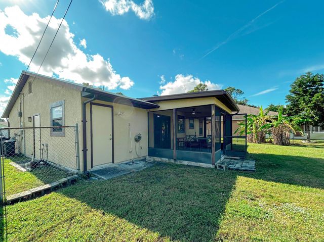 1013 SW Mataro Avenue, Port St Lucie, FL 34953