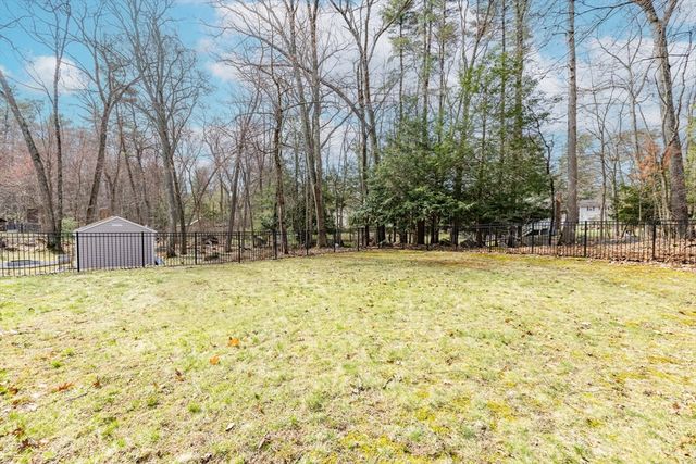 40 Chestnut Street, North Reading, MA 01864