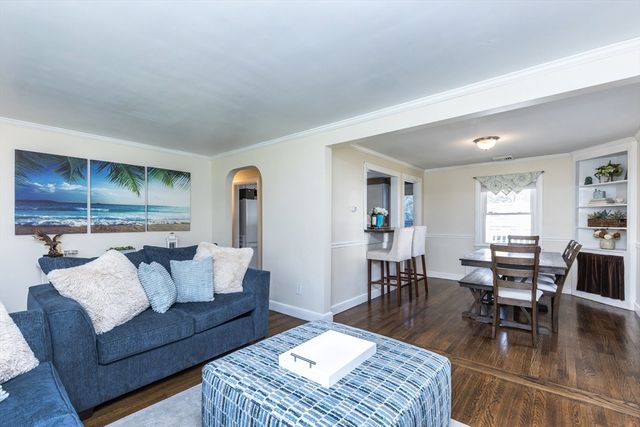 40 Chestnut Street, North Reading, MA 01864