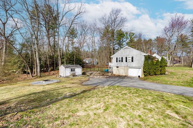 40 Chestnut Street, North Reading, MA 01864