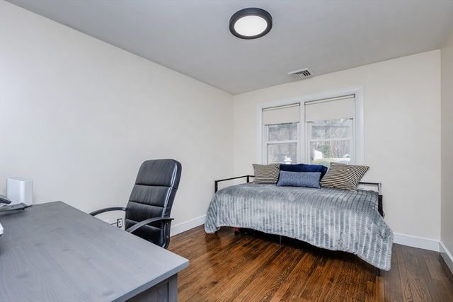 40 Chestnut Street, North Reading, MA 01864