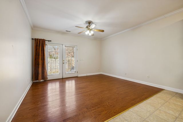2205 Maple Grove Ln, Nashville, TN 37211