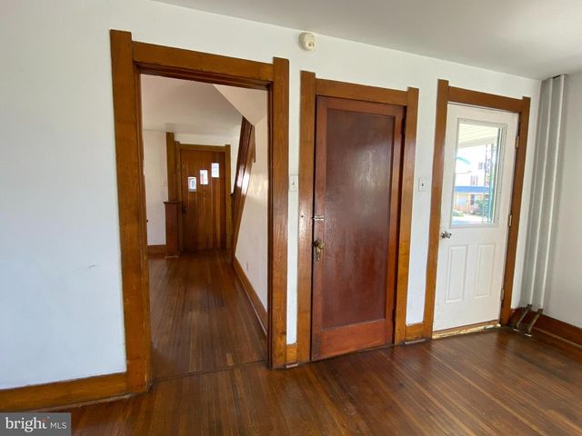 117 S MAIN ST, Pleasant Gap, PA 16823