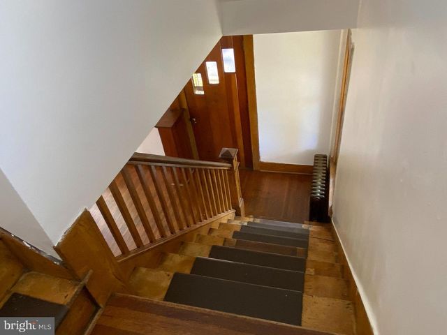 117 S MAIN ST, Pleasant Gap, PA 16823