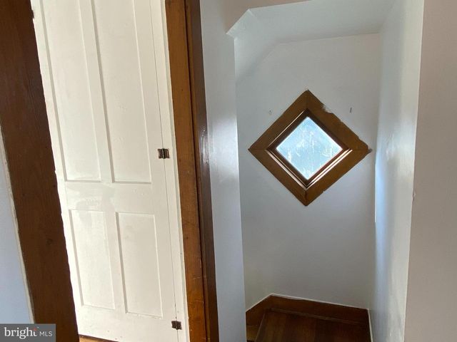 117 S MAIN ST, Pleasant Gap, PA 16823