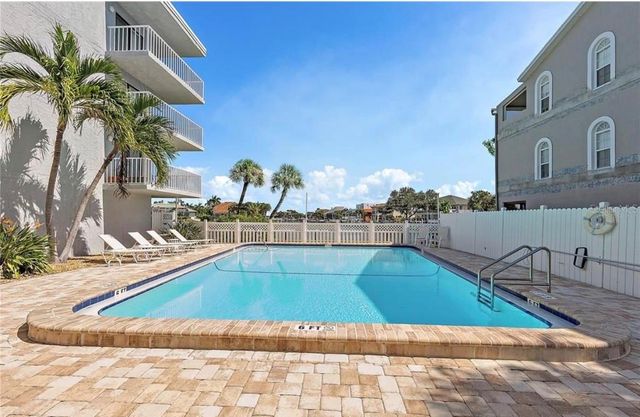 719 PINELLAS BAYWAY S 311, Tierra Verde, FL 33715