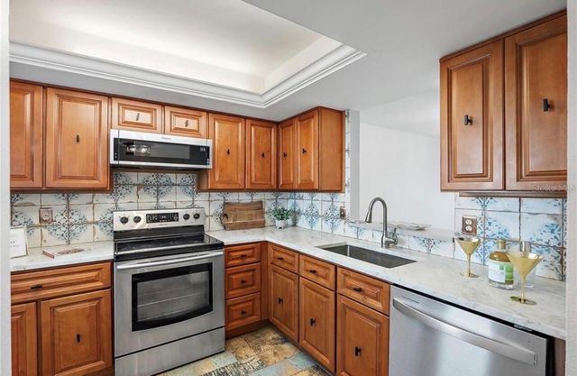 719 PINELLAS BAYWAY S 311, Tierra Verde, FL 33715