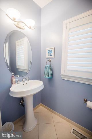 408 ILLINOIS AVE, Wildwood, NJ 08260