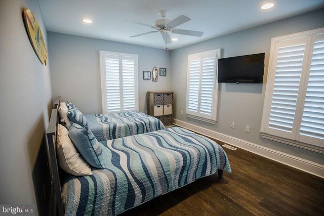 408 ILLINOIS AVE, Wildwood, NJ 08260