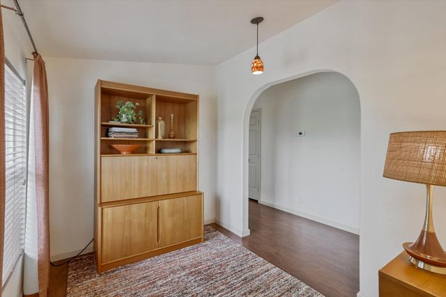 4221 Lakeview Dr, Ione, CA 95640