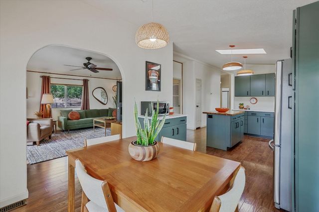 4221 Lakeview Dr, Ione, CA 95640