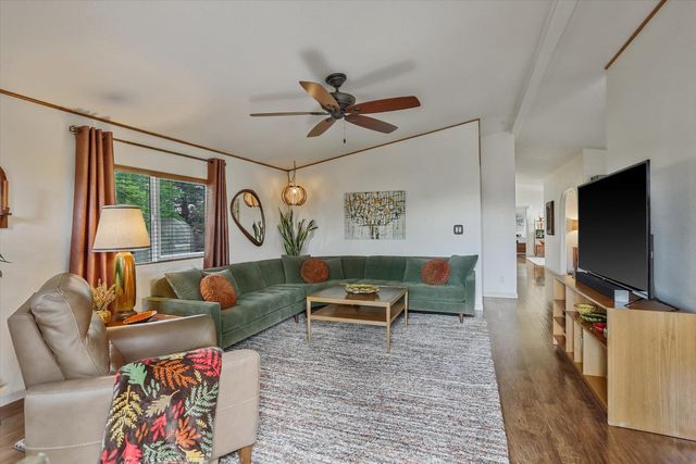 4221 Lakeview Dr, Ione, CA 95640
