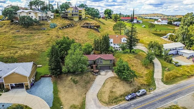 4221 Lakeview Dr, Ione, CA 95640