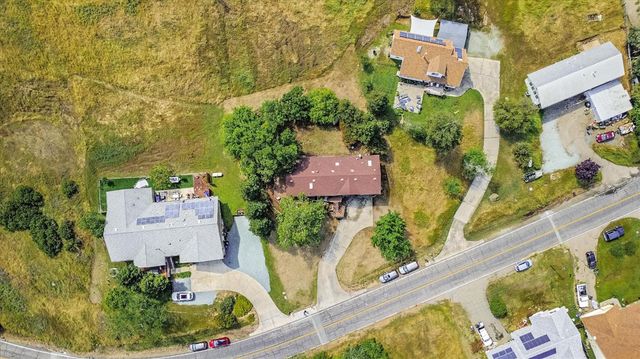 4221 Lakeview Dr, Ione, CA 95640