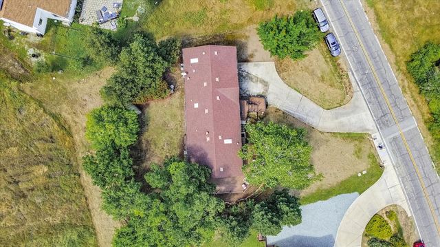 4221 Lakeview Dr, Ione, CA 95640