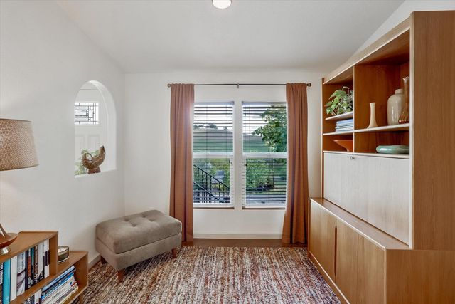 4221 Lakeview Dr, Ione, CA 95640
