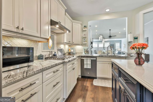 252 Spruce Pine Circle, Peachtree City, GA 30269