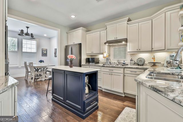 252 Spruce Pine Circle, Peachtree City, GA 30269