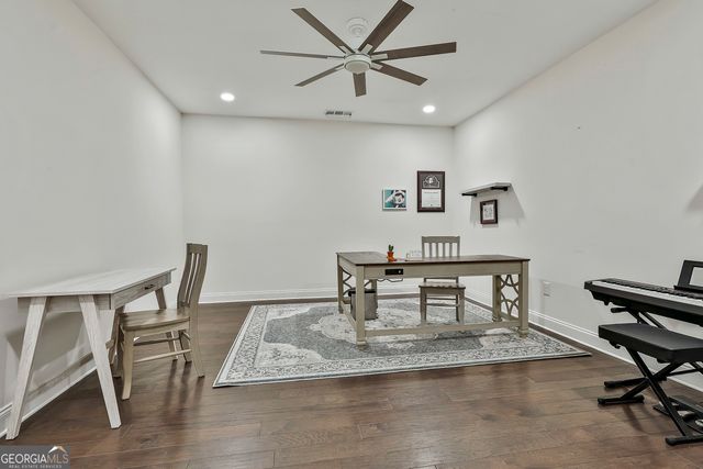 252 Spruce Pine Circle, Peachtree City, GA 30269