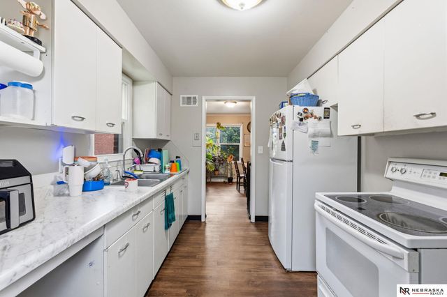 5829-5831 Lafayette Avenue, Omaha, NE 68132