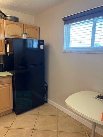 2562 Garden Drive N 305, Lake Worth Beach, FL 33461