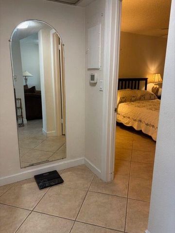 2562 Garden Drive N 305, Lake Worth Beach, FL 33461