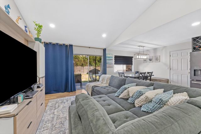 396 Monte Trail, West Palm Beach, FL 33415