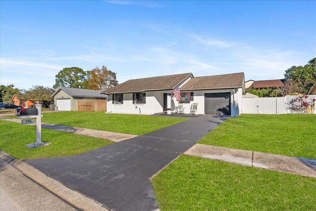 396 Monte Trail, West Palm Beach, FL 33415