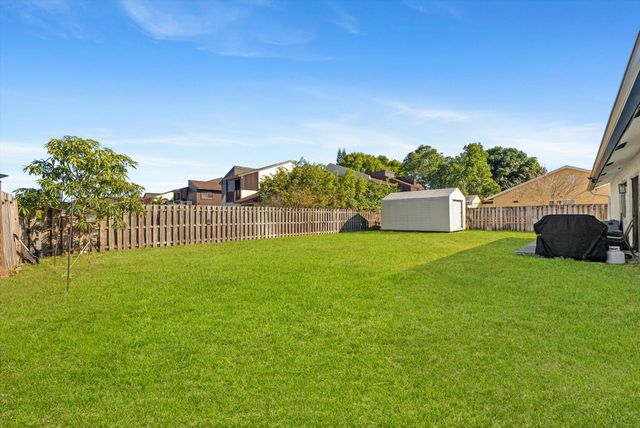 396 Monte Trail, West Palm Beach, FL 33415