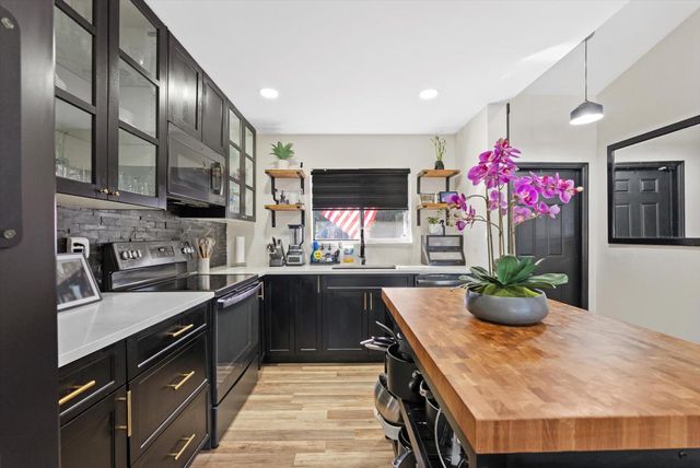 396 Monte Trail, West Palm Beach, FL 33415