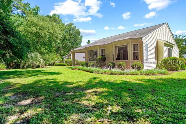 8 Coburn Ct, Bluffton, SC 29909