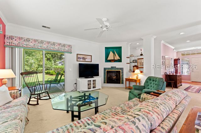 8 Coburn Ct, Bluffton, SC 29909