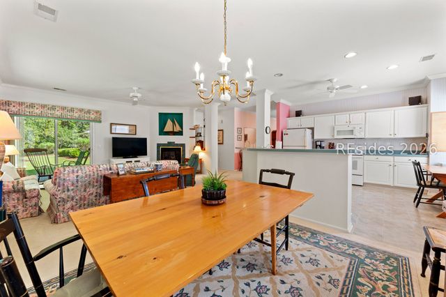 8 Coburn Ct, Bluffton, SC 29909