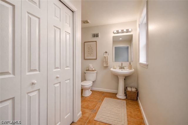 434 Leawood CIR, Naples, FL 34104