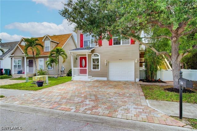 434 Leawood CIR, Naples, FL 34104