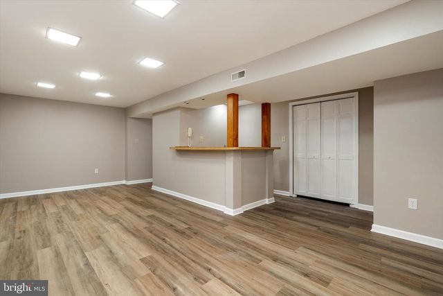 6 MYSTIC WAY, Burlington, NJ 08016