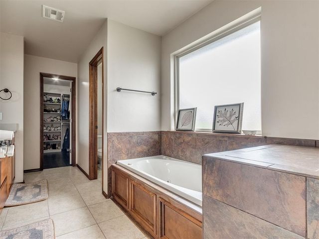 11409 Stonecrest, Guthrie, OK 73044