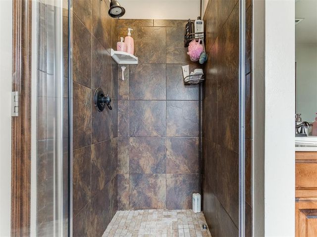 11409 Stonecrest, Guthrie, OK 73044