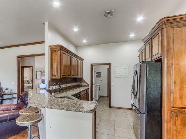 11409 Stonecrest, Guthrie, OK 73044