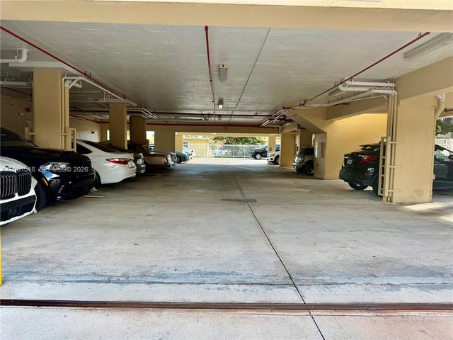 601 SW 37th Avenue 303, Miami, FL 33135
