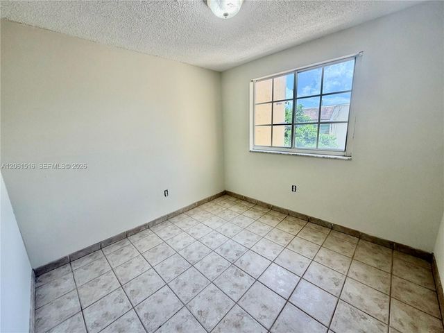 601 SW 37th Avenue 303, Miami, FL 33135